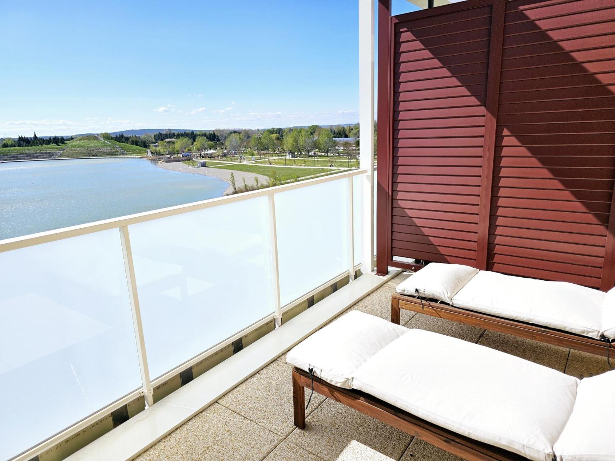 Lakeside Provence - Appartement Classe 4 Etoiles, Vue Sur Le Lac, Parking Sous-Sol, Double Clim Monteux Exterior foto
