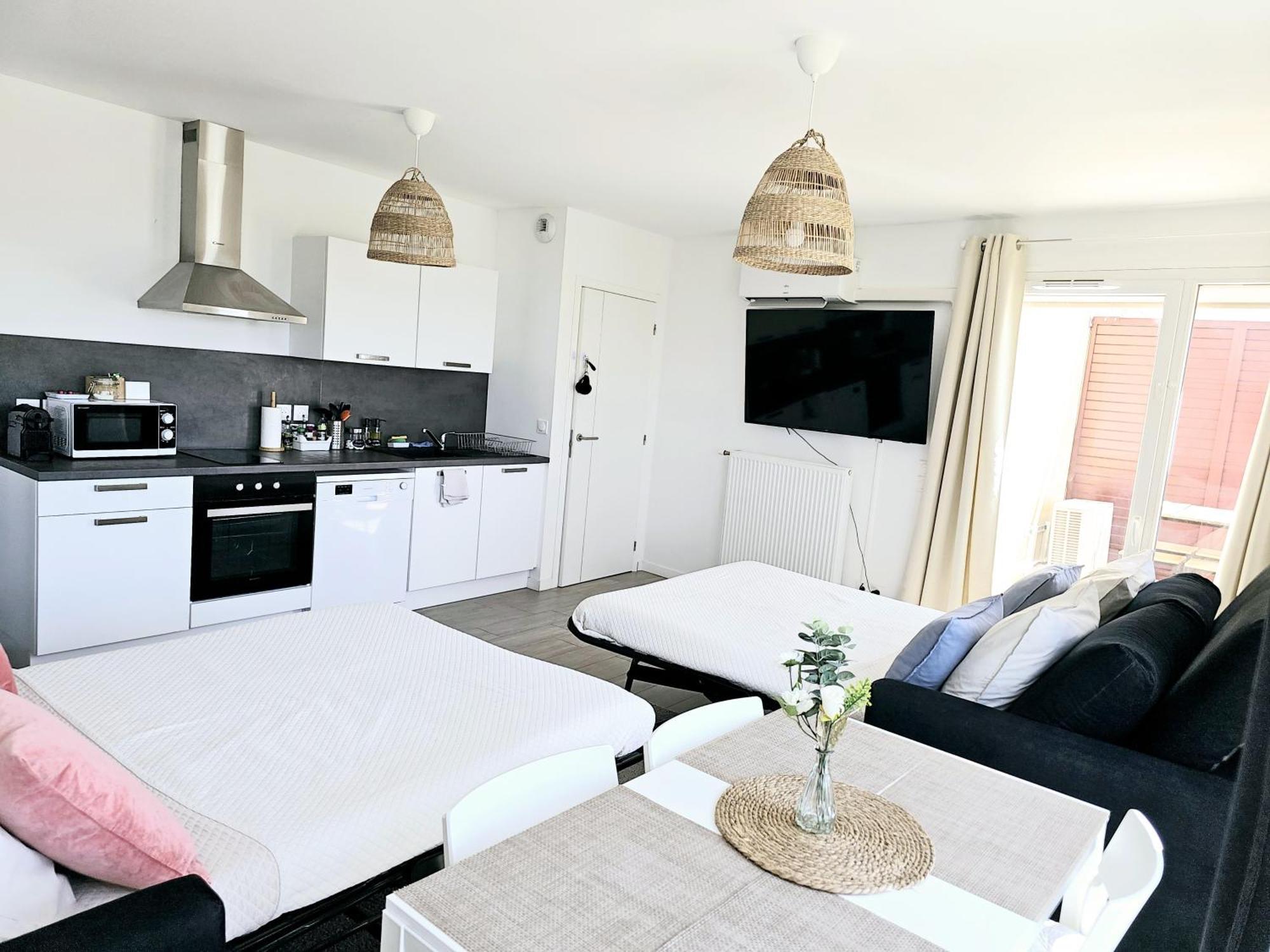 Lakeside Provence - Appartement Classe 4 Etoiles, Vue Sur Le Lac, Parking Sous-Sol, Double Clim Monteux Exterior foto
